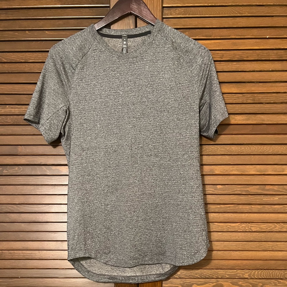 Lululemon Dry Sense Training Shirt Medium Gray